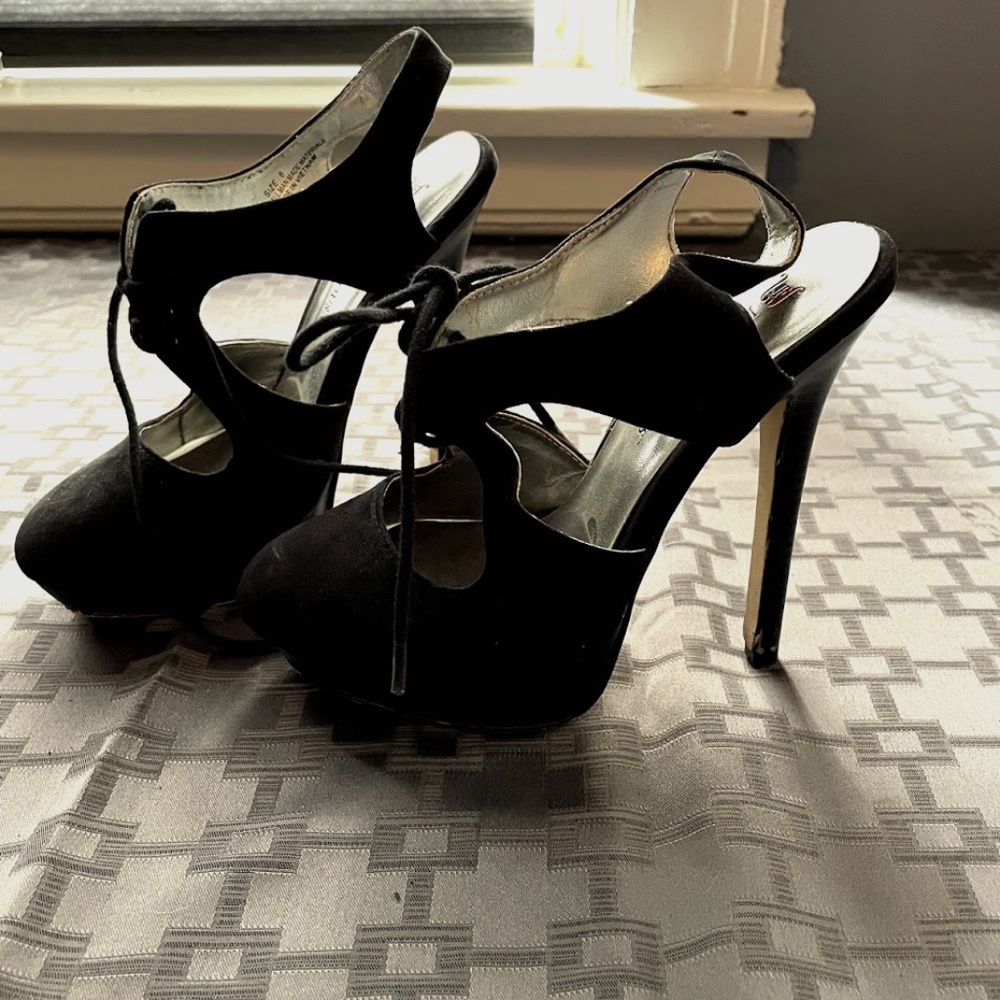 Just Fabulous High Heel Pumps velvet